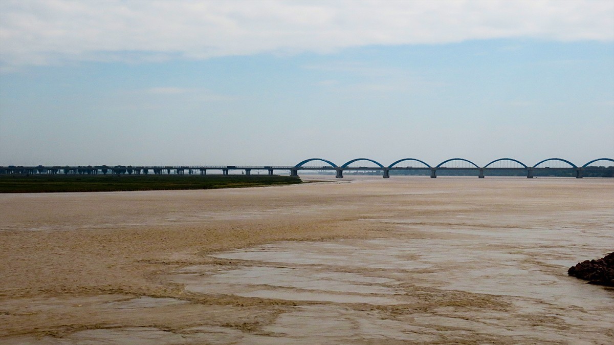 丝丝泉水入黄河