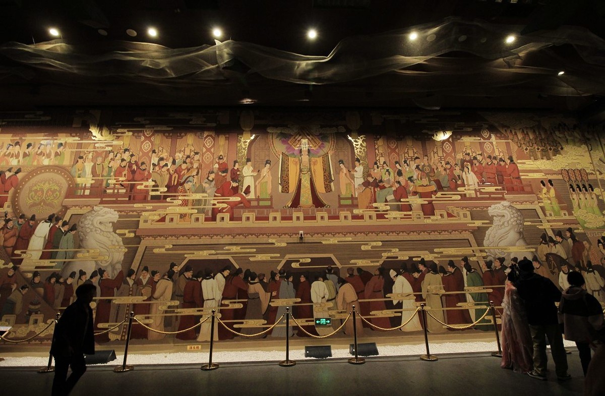 傍晚的洛阳应天门博物馆