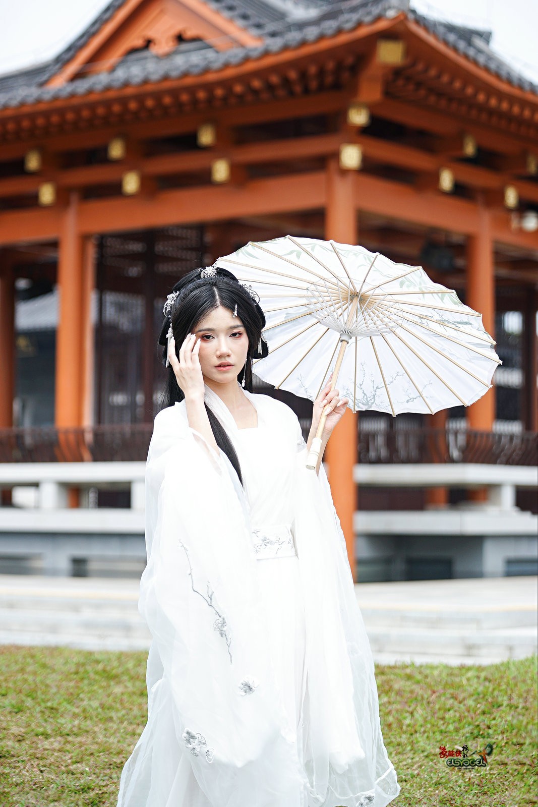 【春日等烟雨】---周游