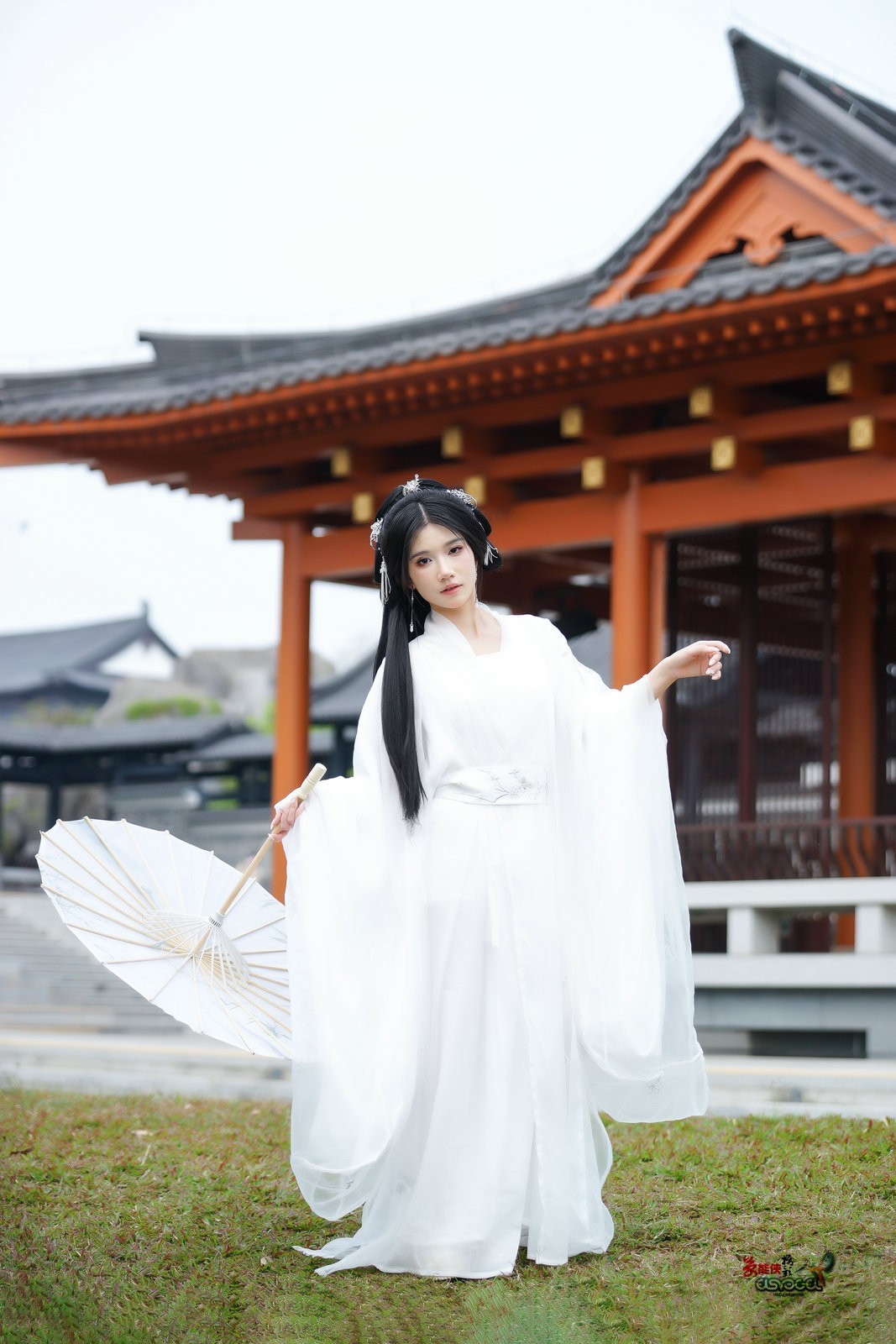 【春日等烟雨】---周游