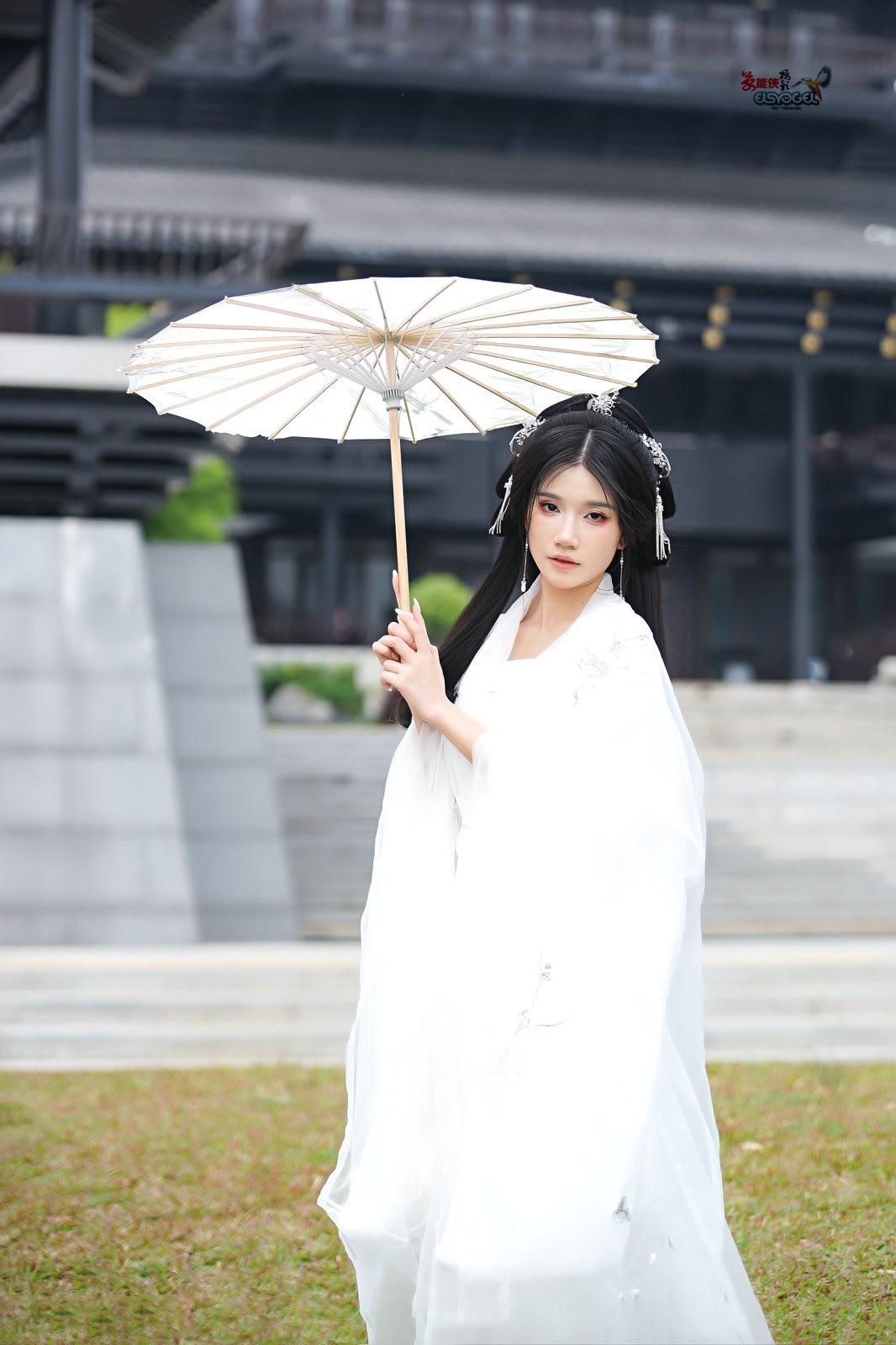 【春日等烟雨】---周游