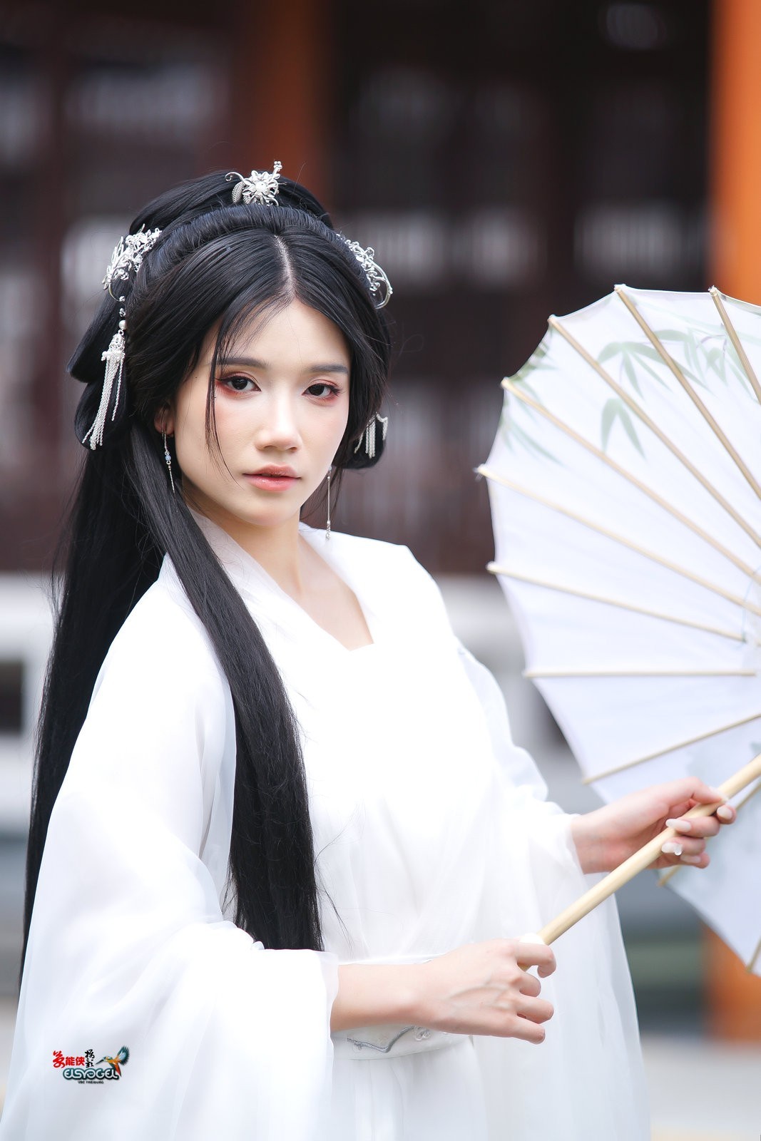 【春日等烟雨】---周游