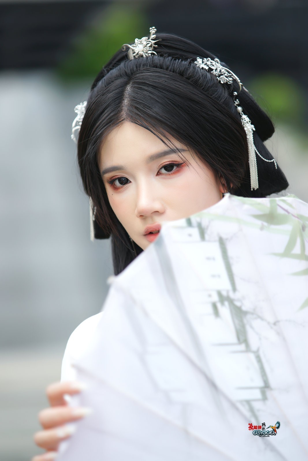 【春日等烟雨】---周游