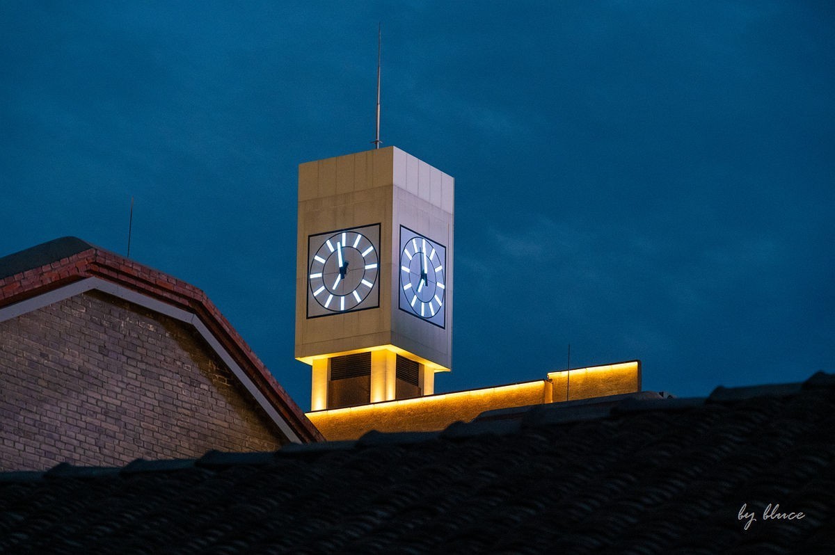 夜幕降临下的干河街（下）