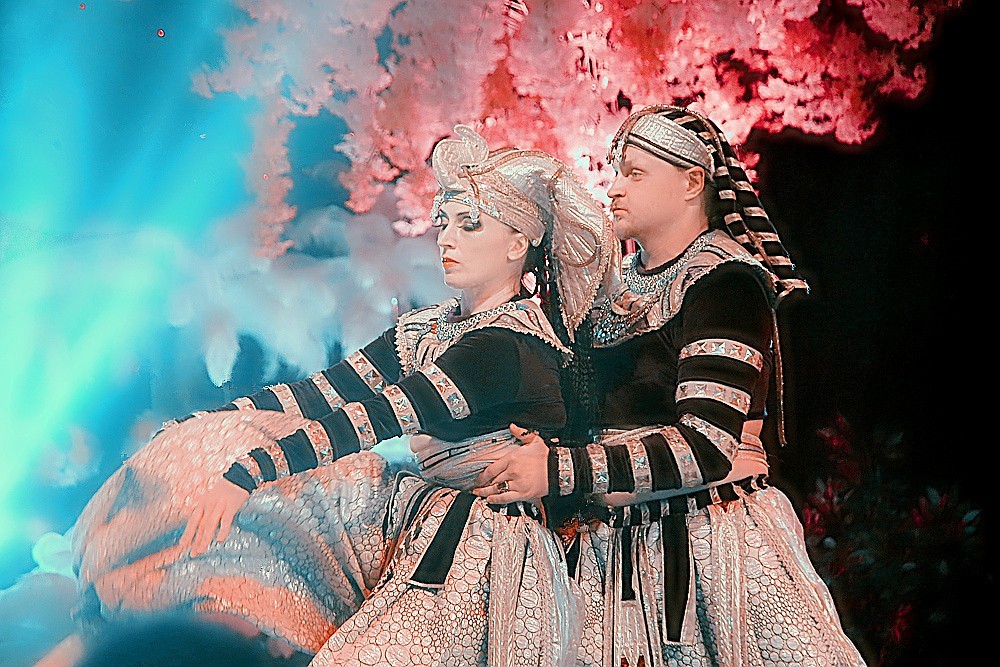 《不老松：纪实摄影》海拉尔文艺晚会！俄罗斯人的表演！ (3)