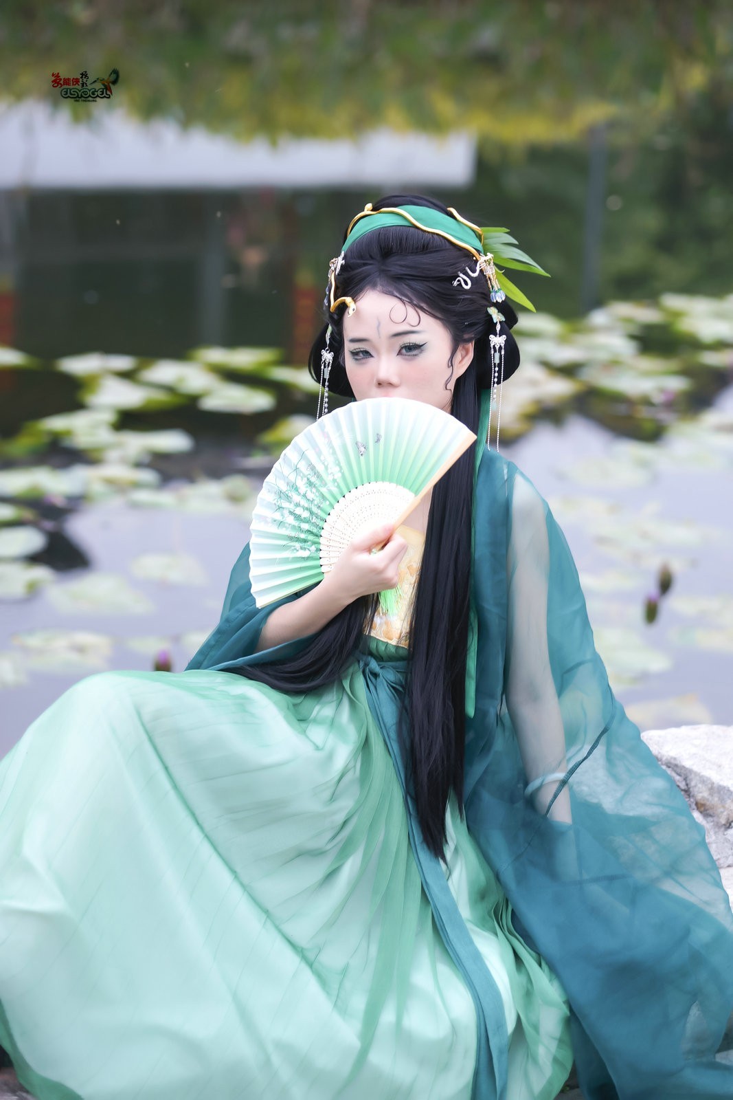 【湖边青蛇少女】---琳琳