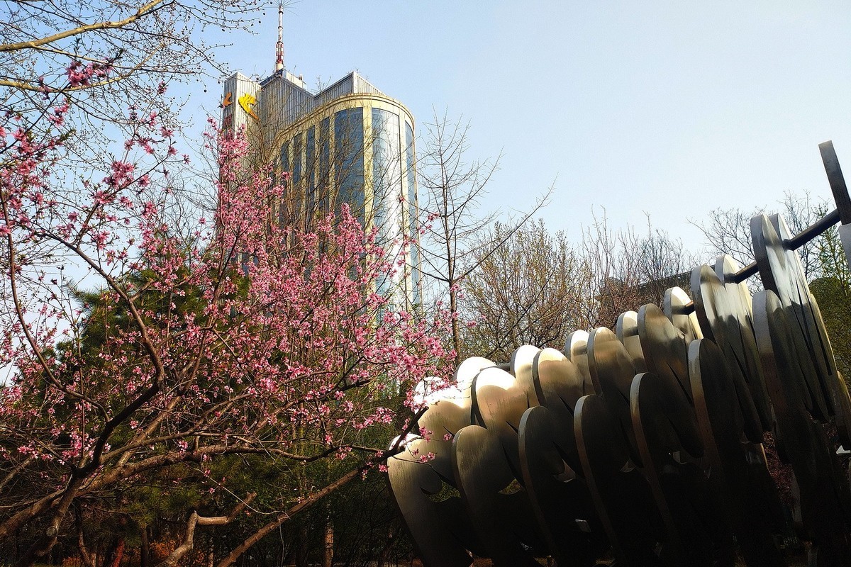 初春·街心公园2