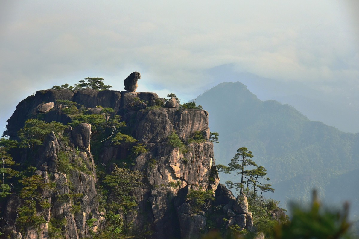 一生痴绝处，无梦到徽州。天下黄山（二）