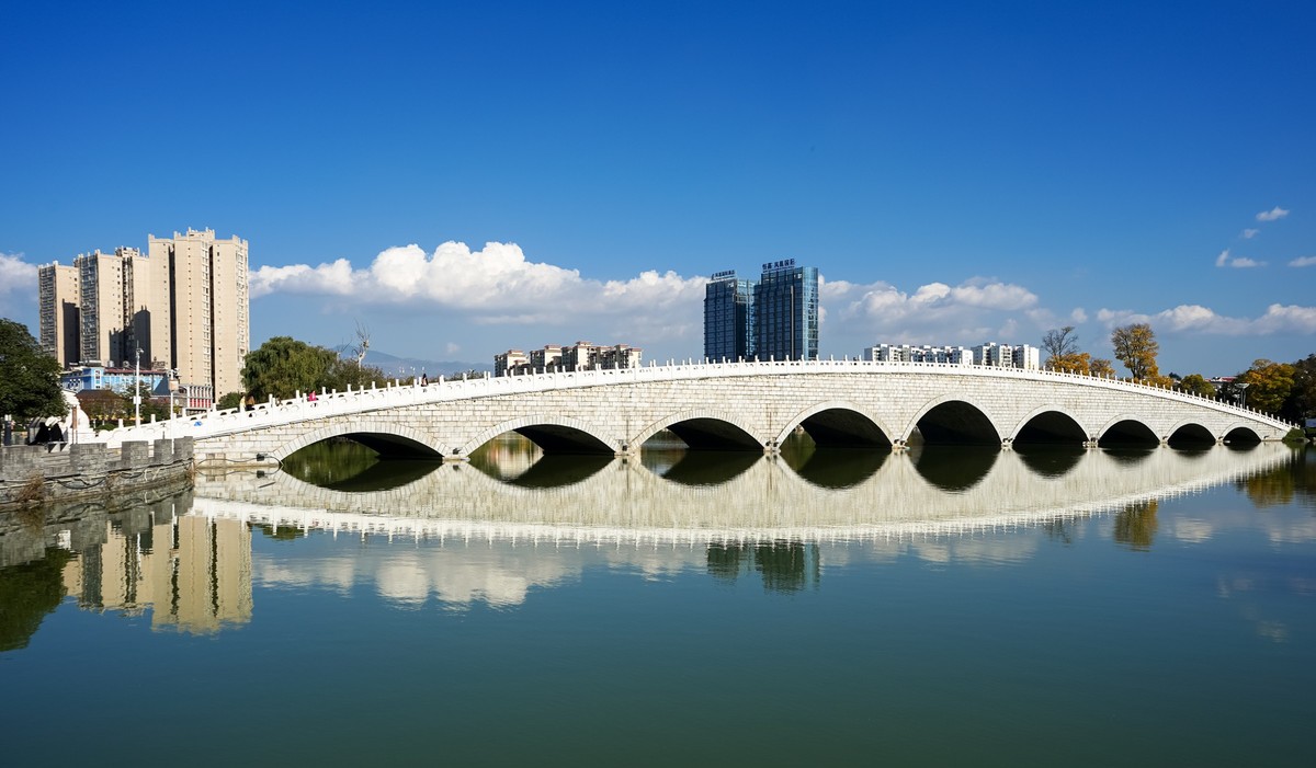 望海公园九眼桥