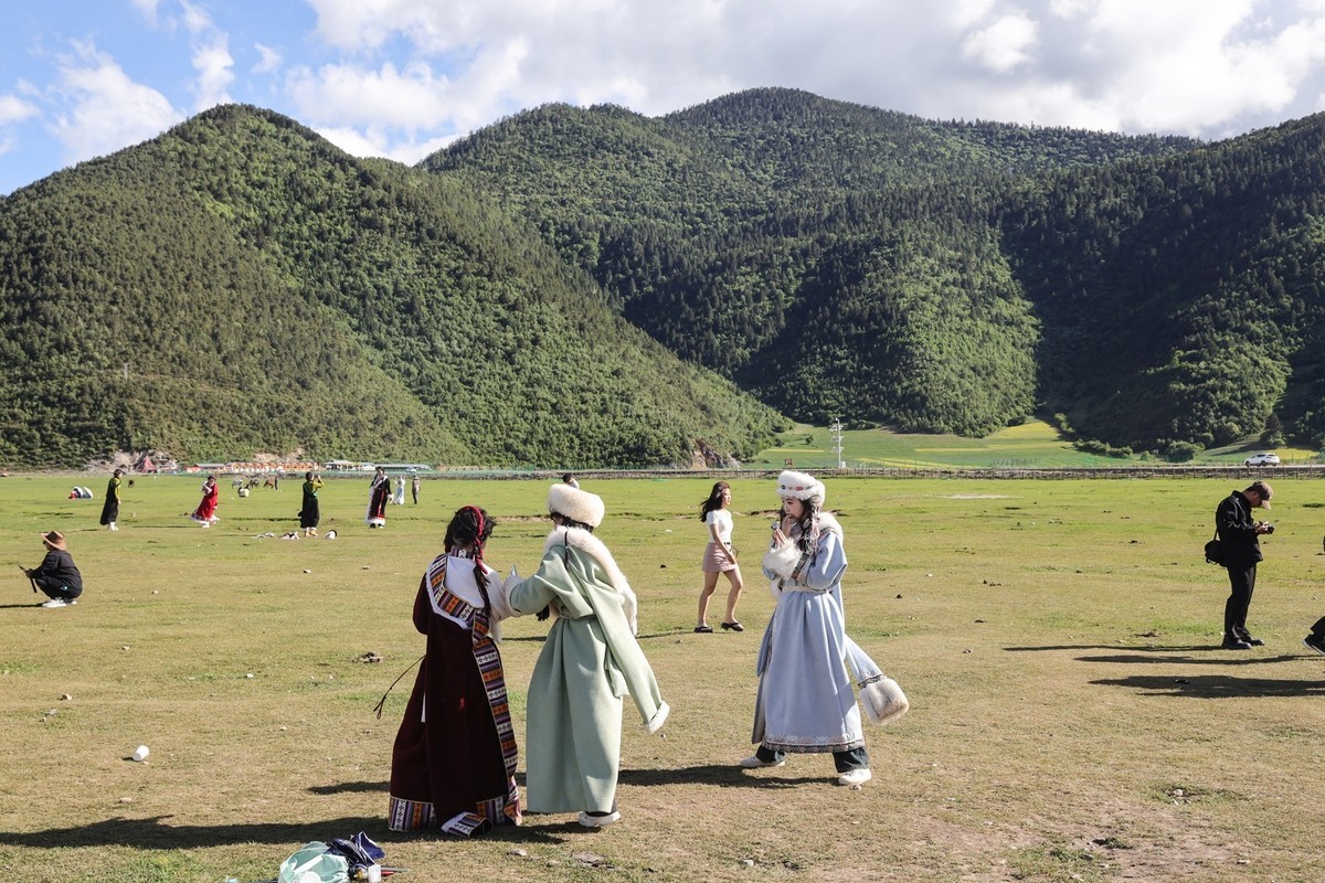 香格里拉--纳帕海打卡的游客124