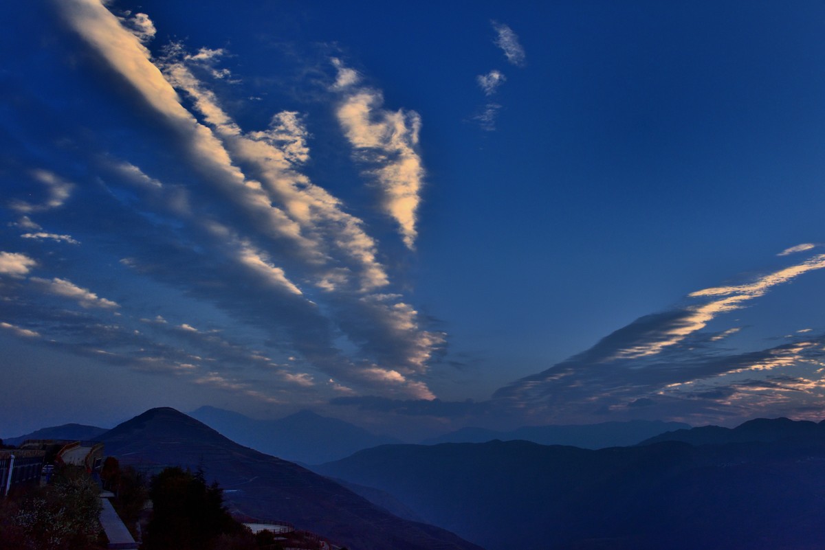 晨拍红土地【下】