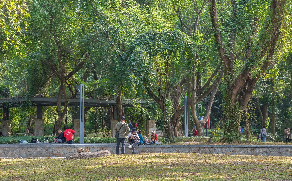 广州白云山黄婆洞风光