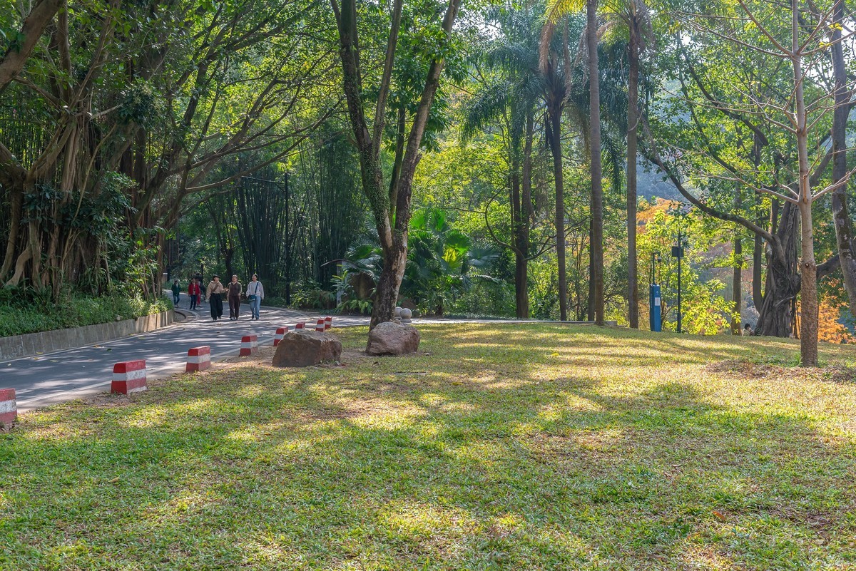 广州白云山黄婆洞风光