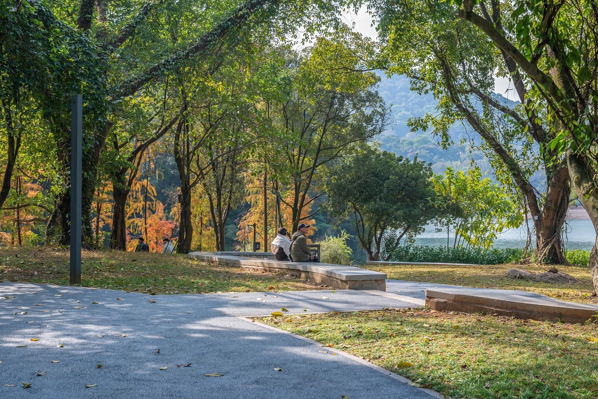 广州白云山黄婆洞风光