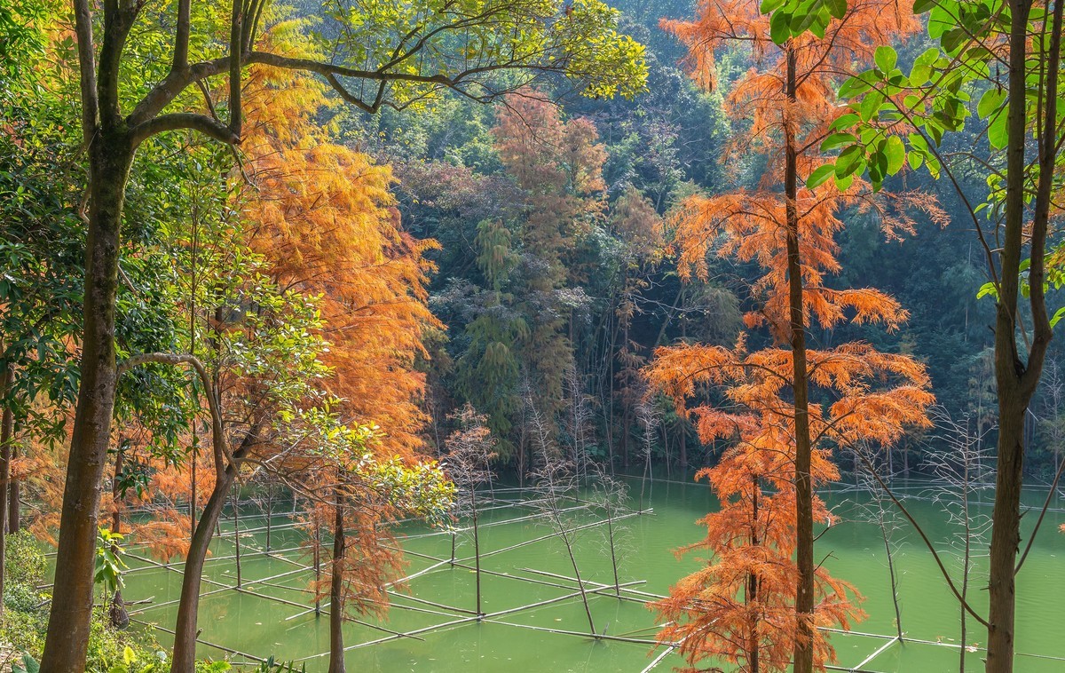 广州白云山黄婆洞风光