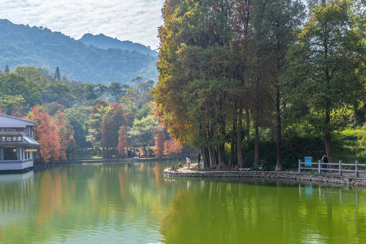 广州白云山黄婆洞风光