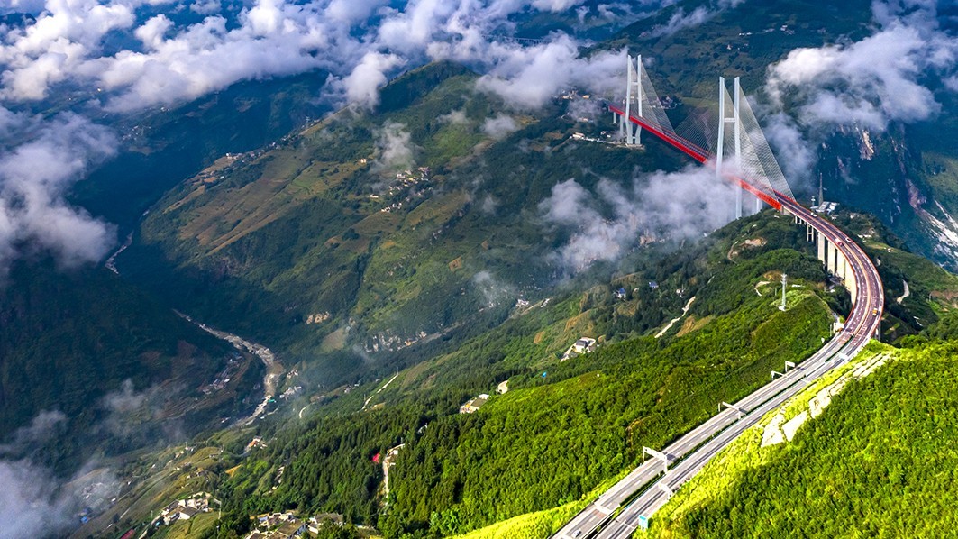 世界第一高桥——北盘江第一桥掠影