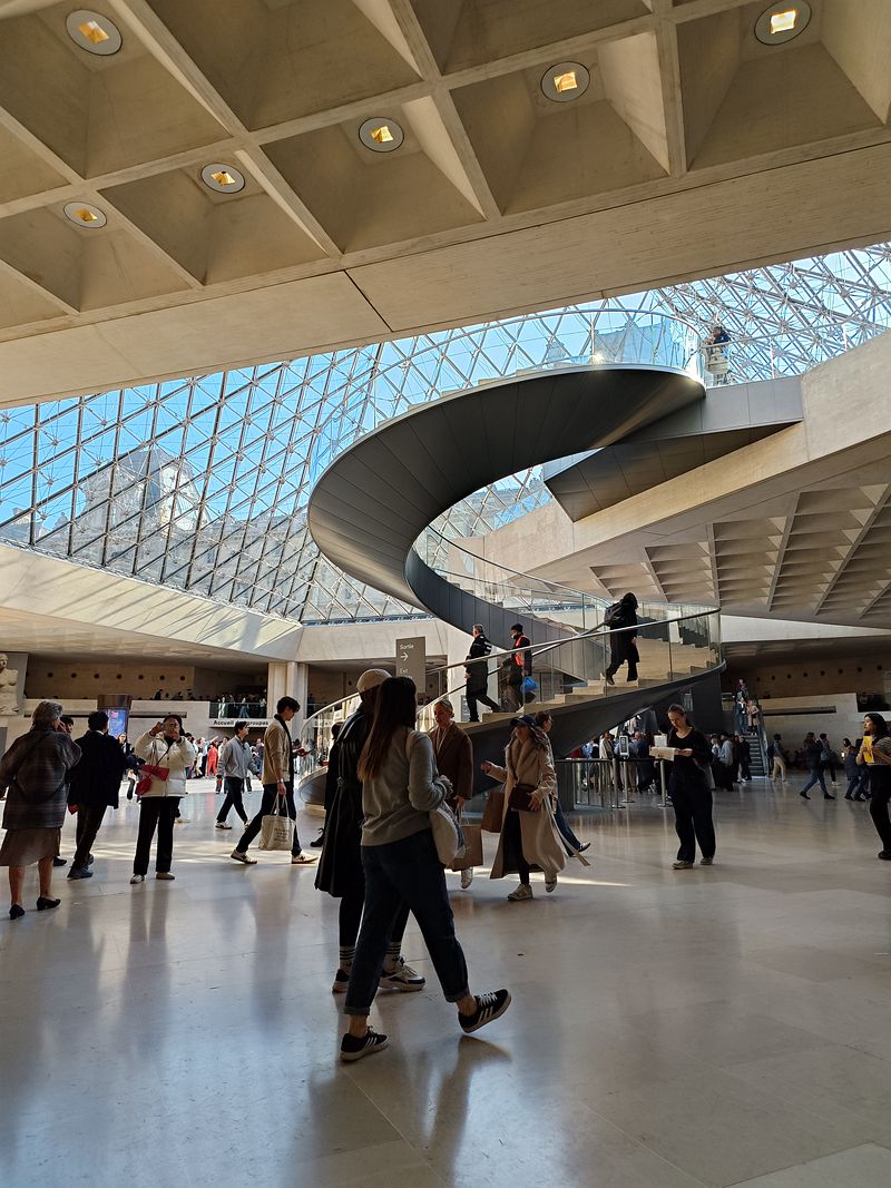 25.3.21走进法国卢浮宫