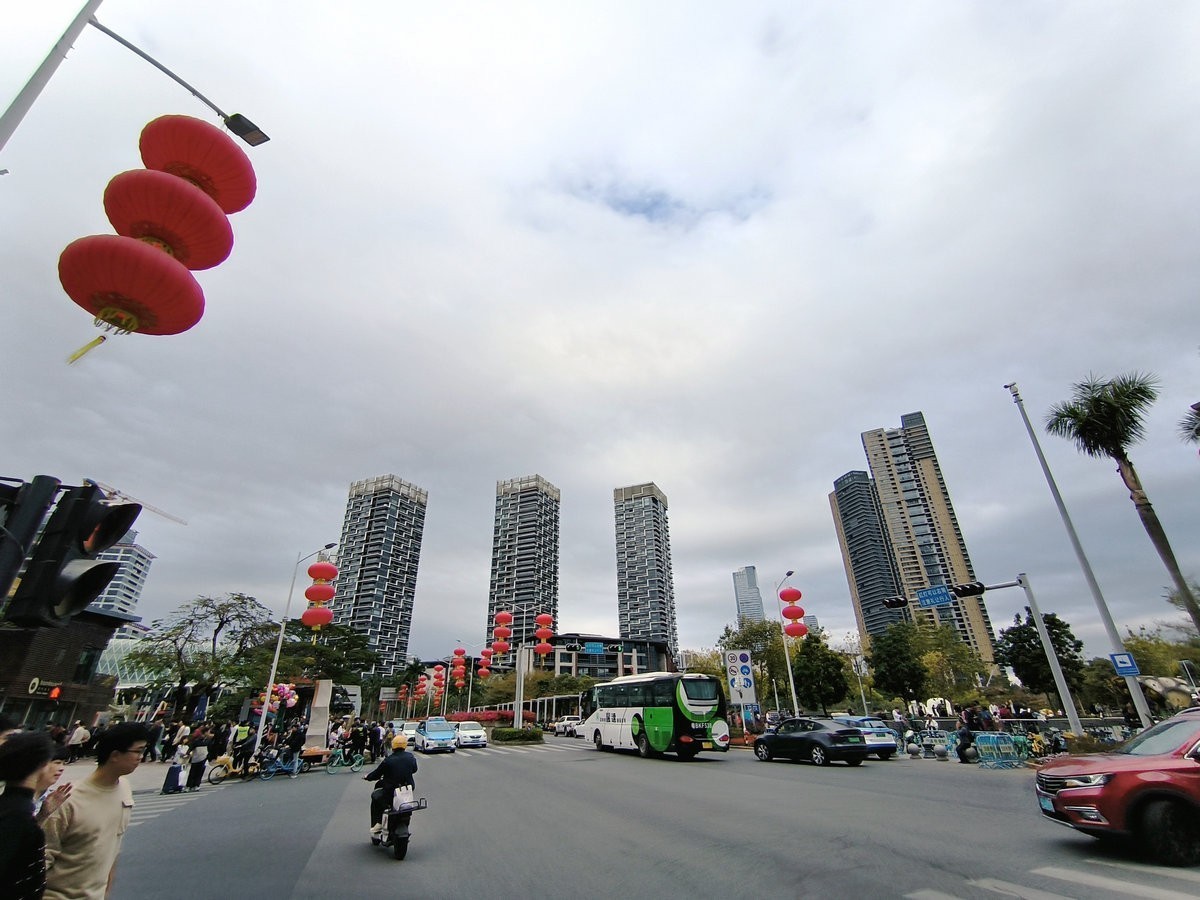 2025春节 广东行（118）感受深圳的繁华