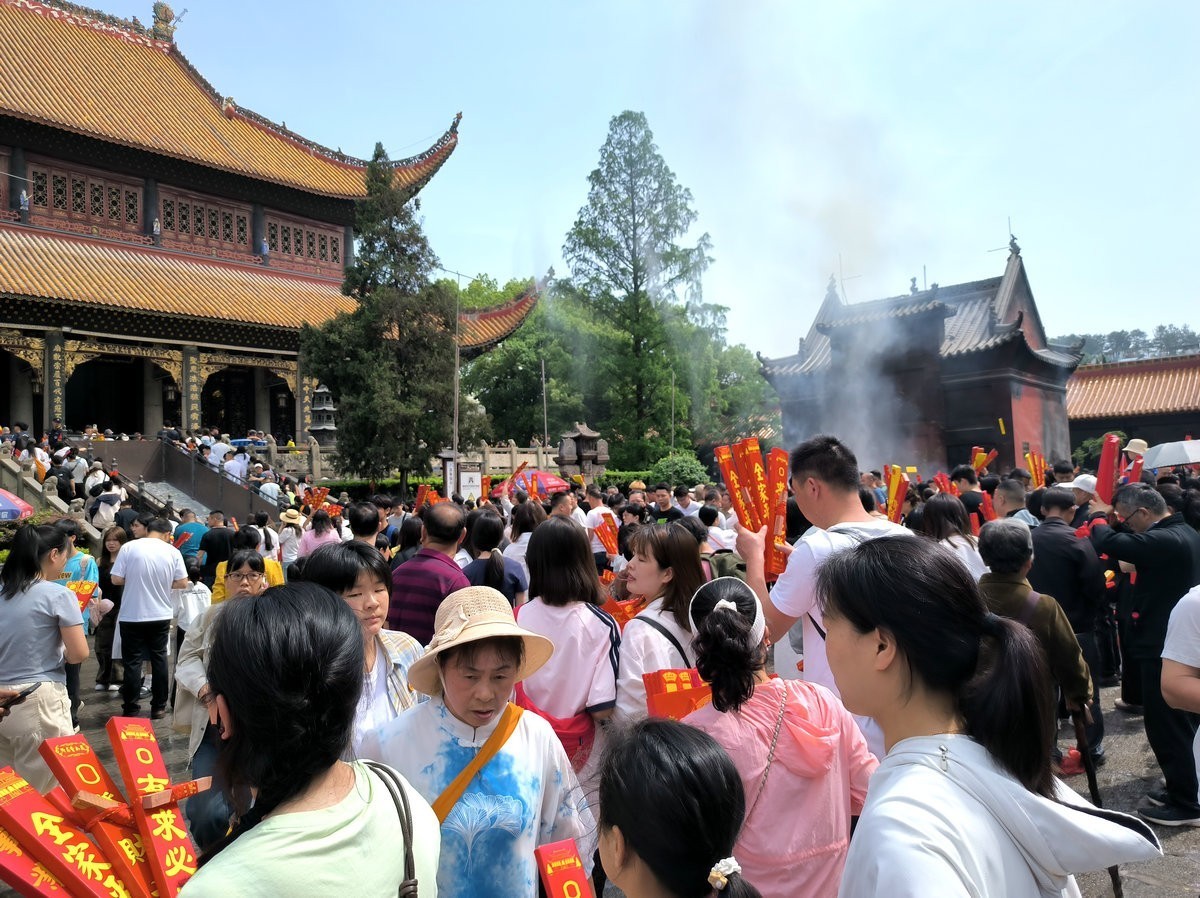 2025春夏之季 湘赣边（8）南岳大庙敬香