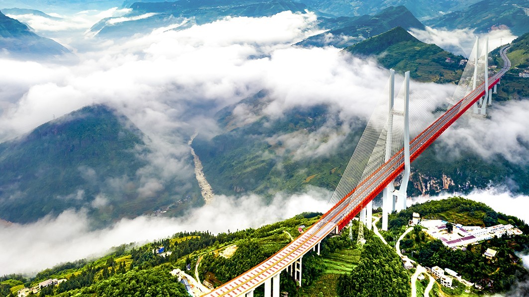 世界第一高桥——北盘江第一桥掠影