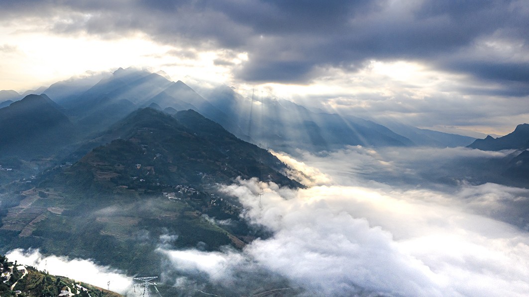 世界第一高桥——北盘江第一桥掠影