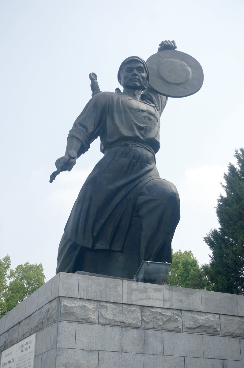 再访红安*雄姿再现（雕塑）——中华行摄