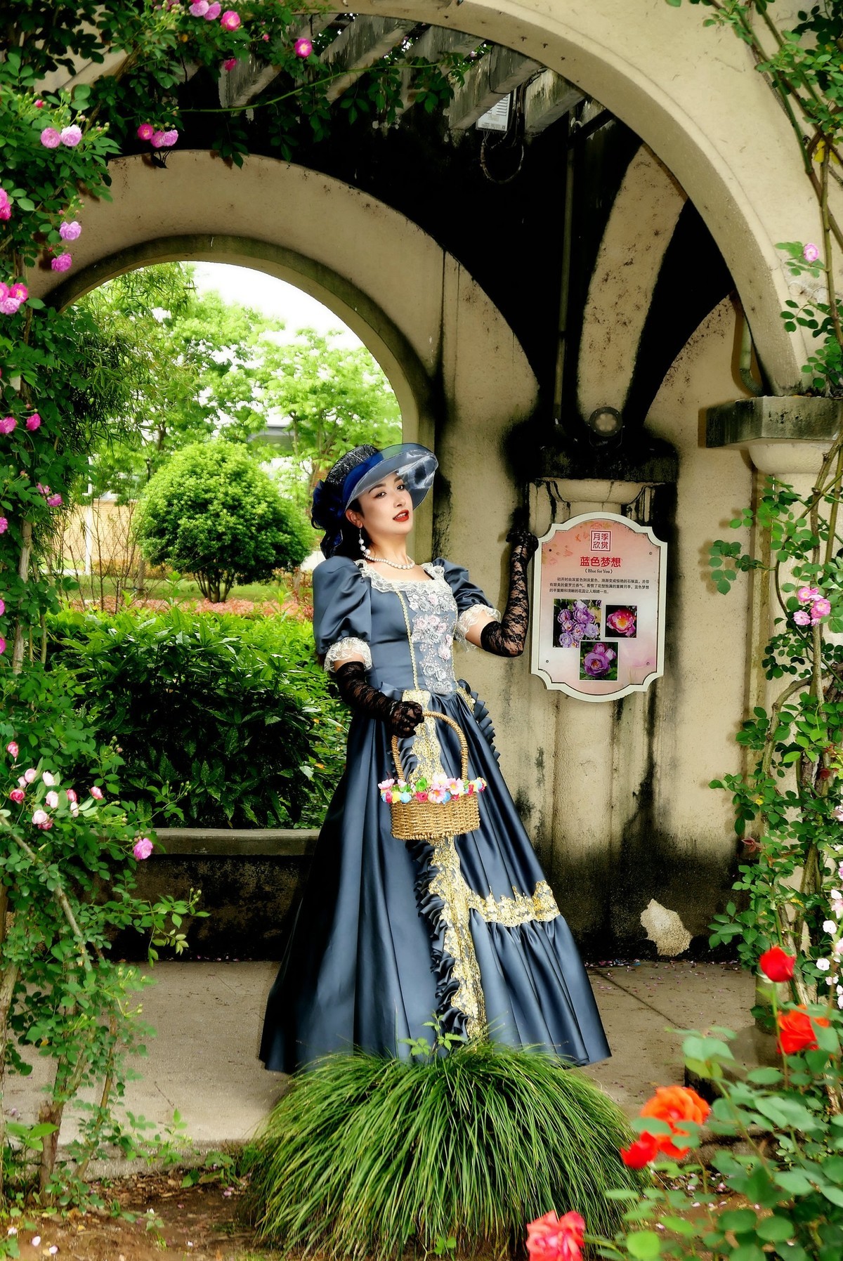 花园中的美女！