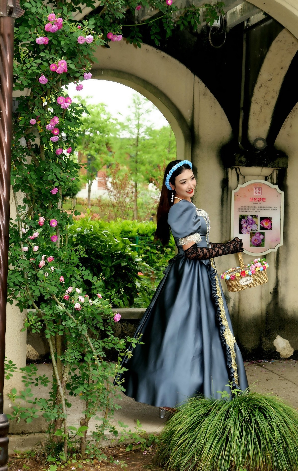 花园中的美女！