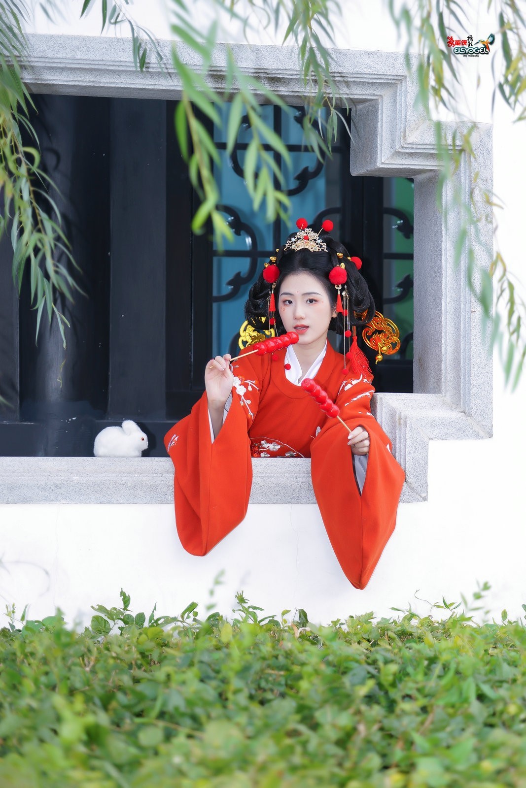 【新年财神少女】--- 半鹿