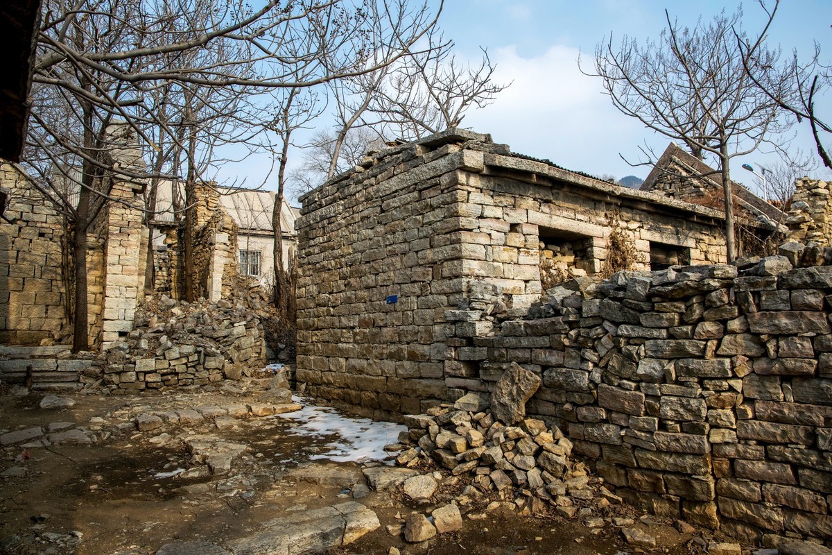 峭壁上的小山村（十）