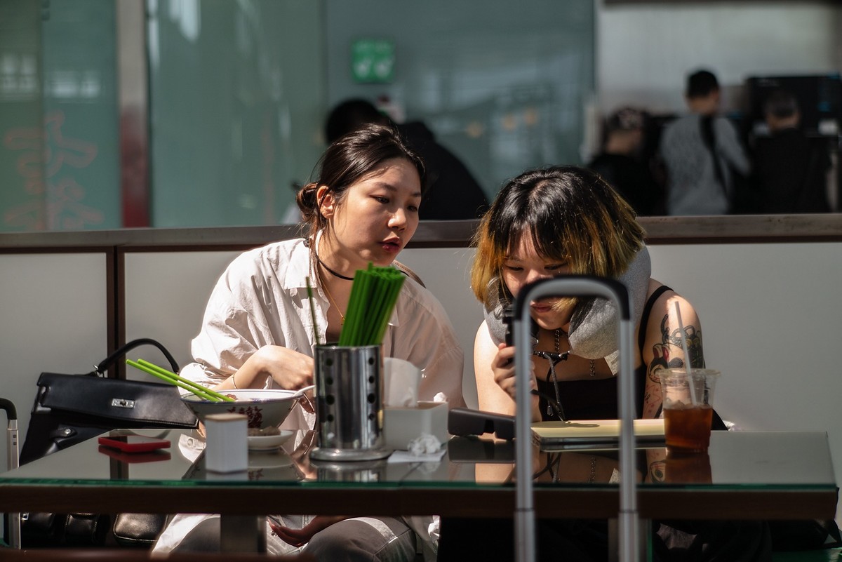 拜访好友江潍版主 -Lecia Q2（候机楼随拍）