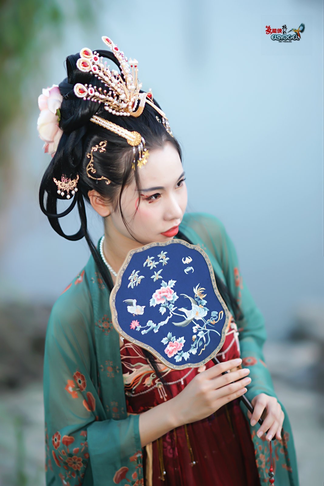 【晚秋古装美女】---小雅