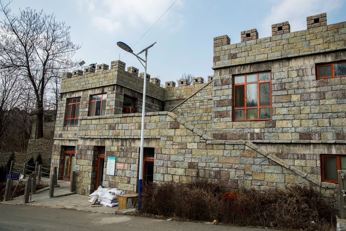 峭壁上的小山村（十）