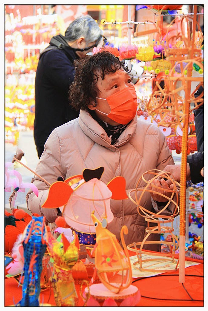 看花灯 逛庙会