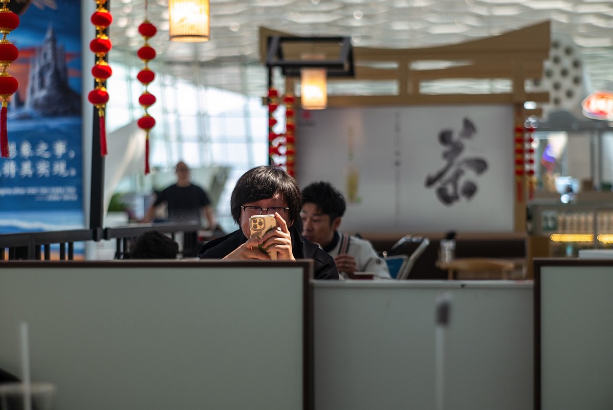 拜访好友江潍版主 -Lecia Q2（候机楼随拍）