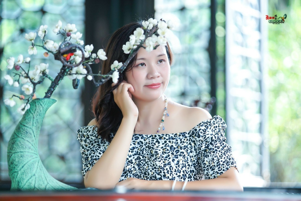 【余荫山房美女】---星星