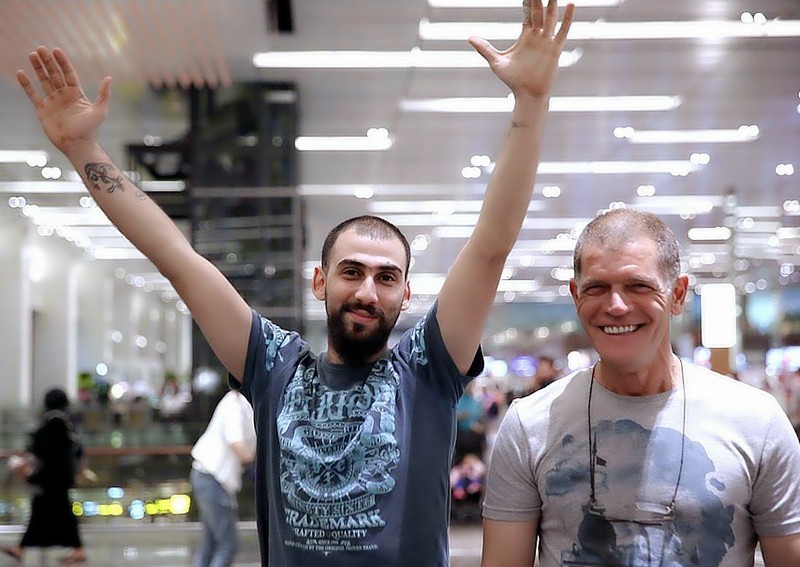 【不老松：游摄异国风情：新、马、泰！】（129）新加坡机场候机楼与老朽合作的片！ (2