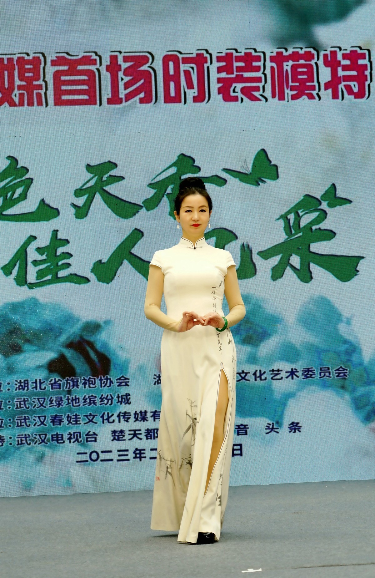 室内环境人像---舞台走秀美女！