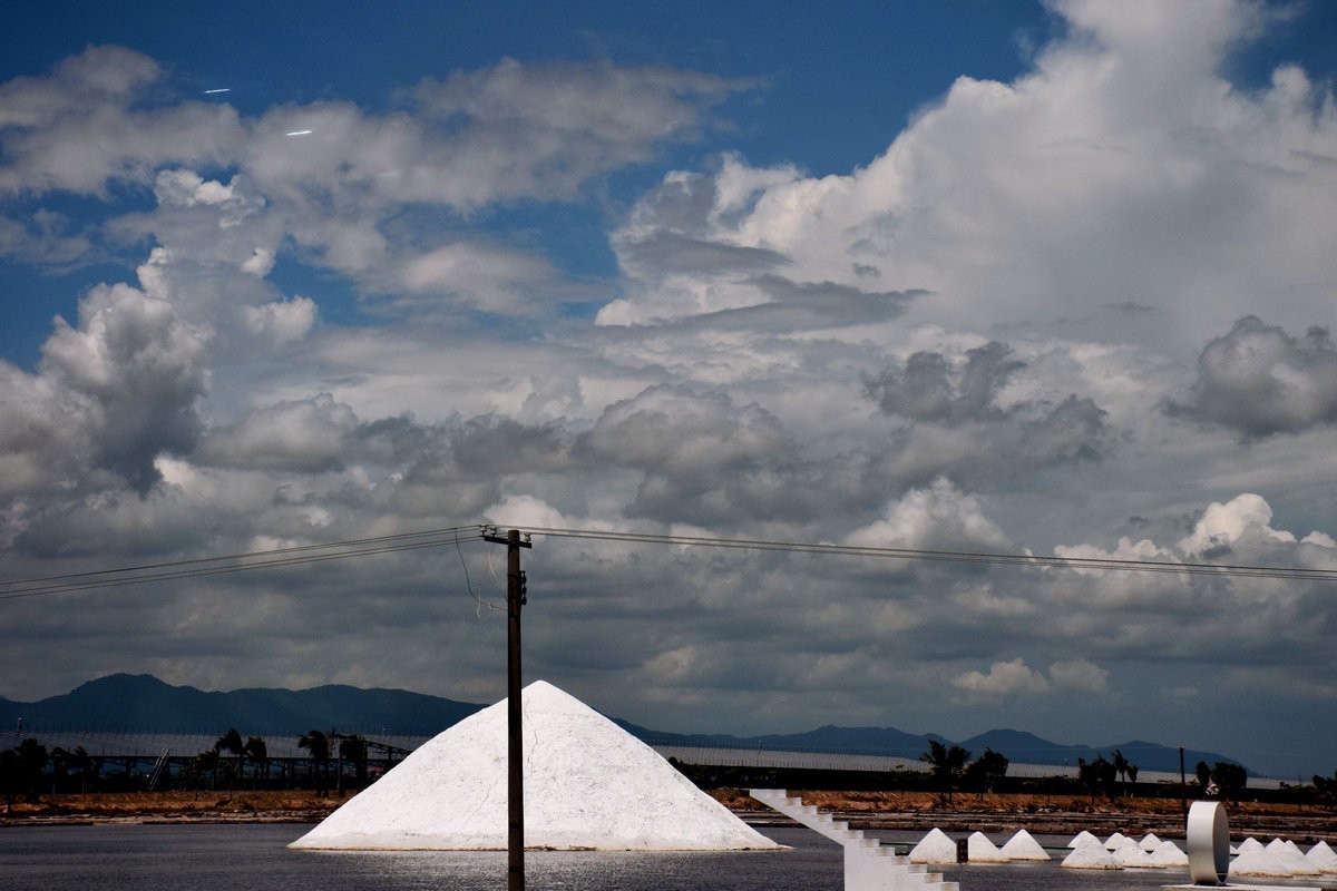 2024夏 海南环岛行（127）莺歌海天空之镜