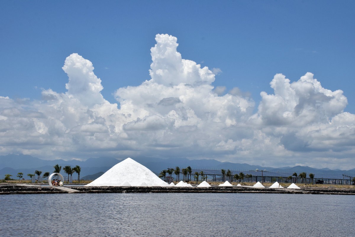 2024夏 海南环岛行（127）莺歌海天空之镜