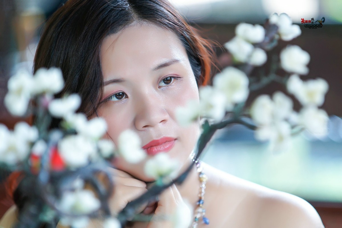 【余荫山房美女】---星星