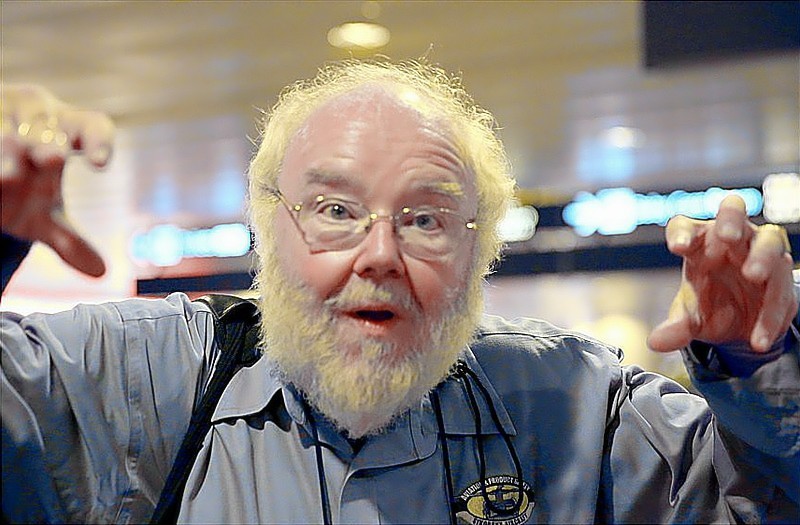 【不老松：游摄异国风情：新、马、泰！】（129）新加坡机场候机楼与老朽合作的片！ (2