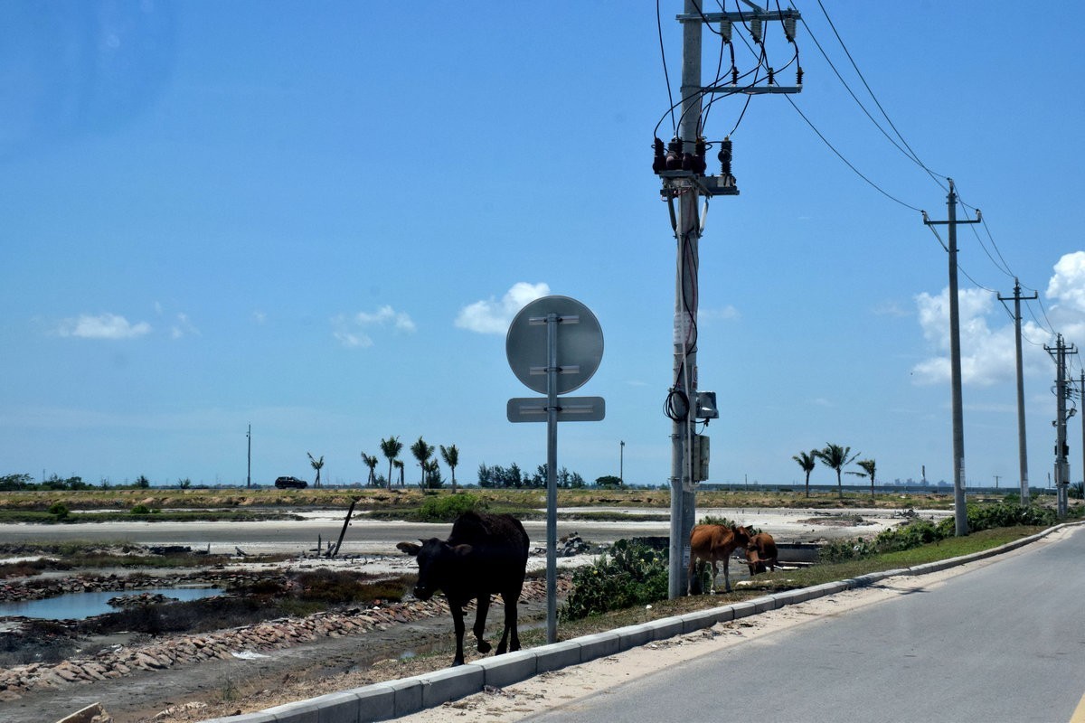 2024夏 海南环岛行（127）莺歌海天空之镜