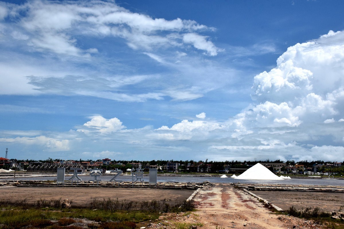 2024夏 海南环岛行（127）莺歌海天空之镜