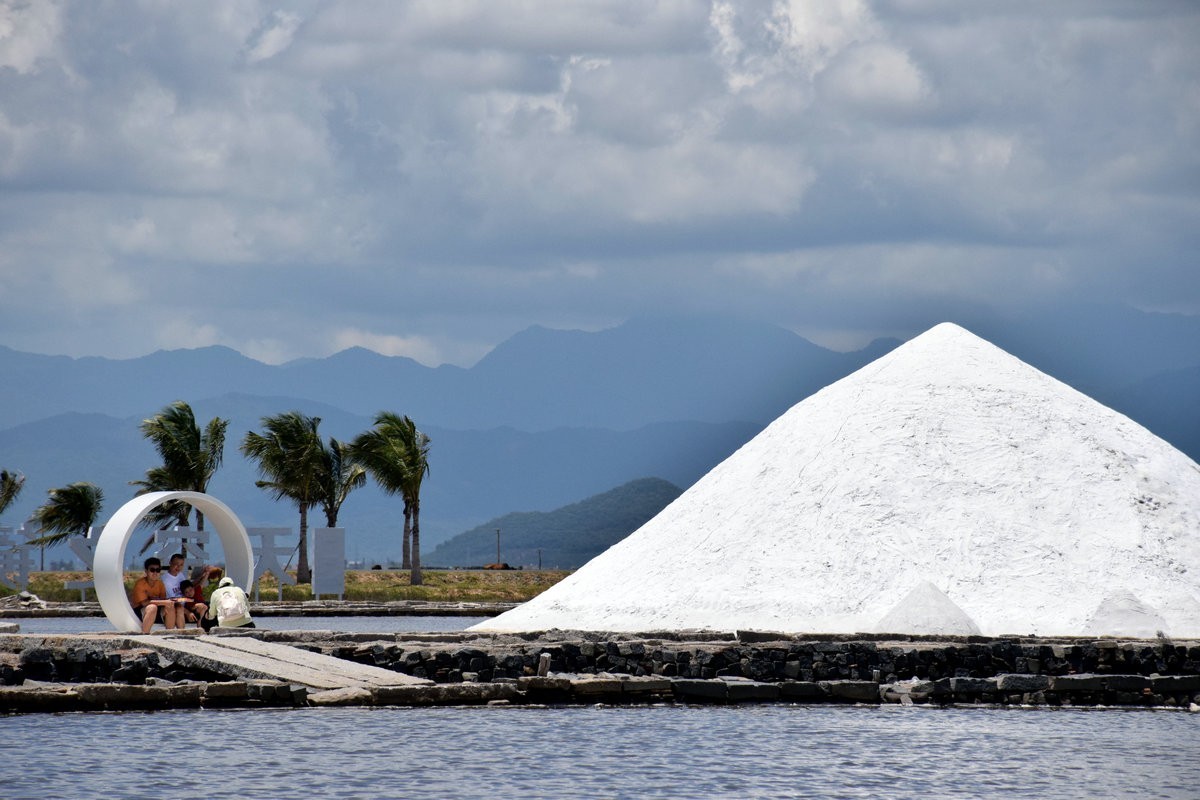 2024夏 海南环岛行（127）莺歌海天空之镜