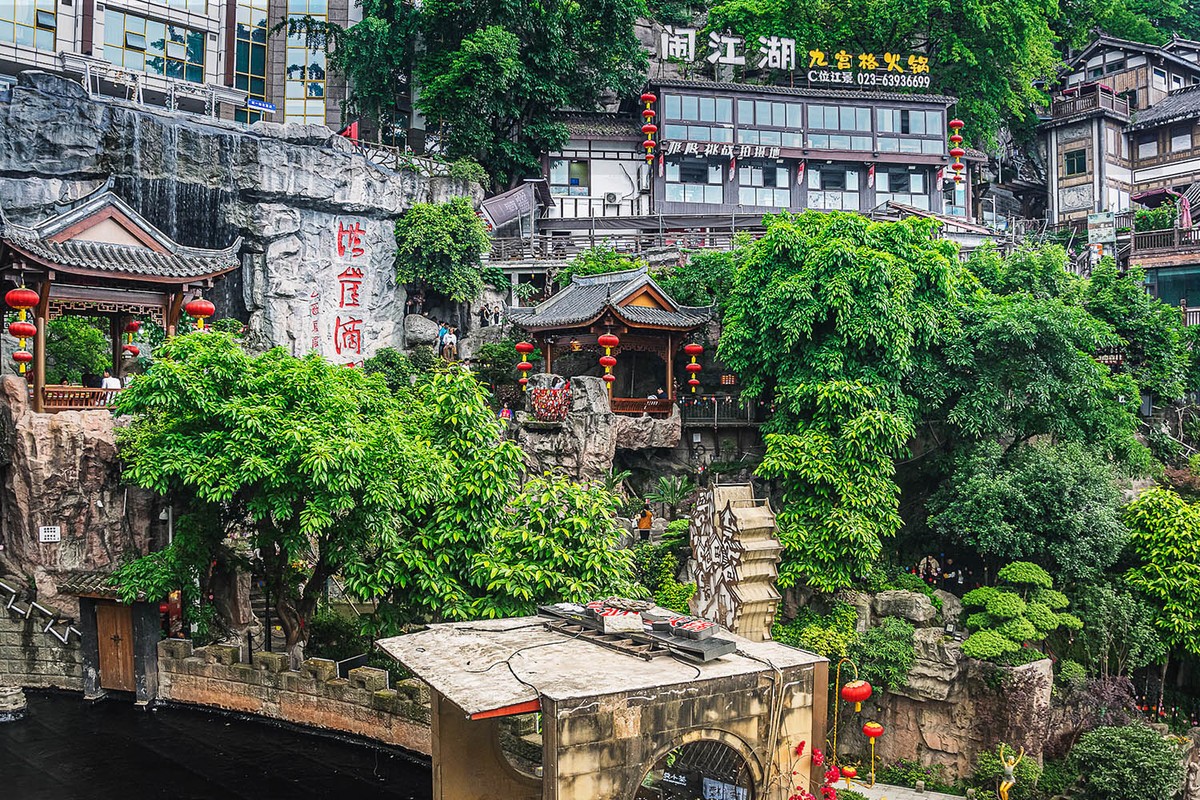 洪崖洞在重庆哪个区地图 ChMkK2V_w1aIIGiKAAmTXY7dRWkAAYfogN7XN0ACZN1189.jpg