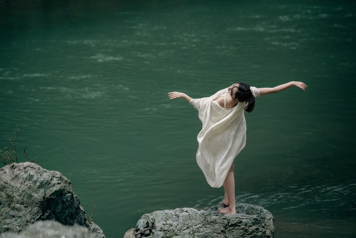 山美水美人更美（3)