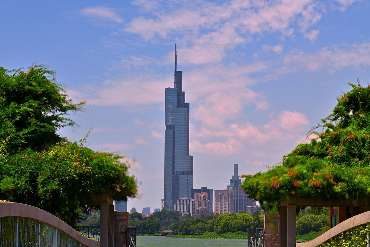 绕着圈圈拍紫峰