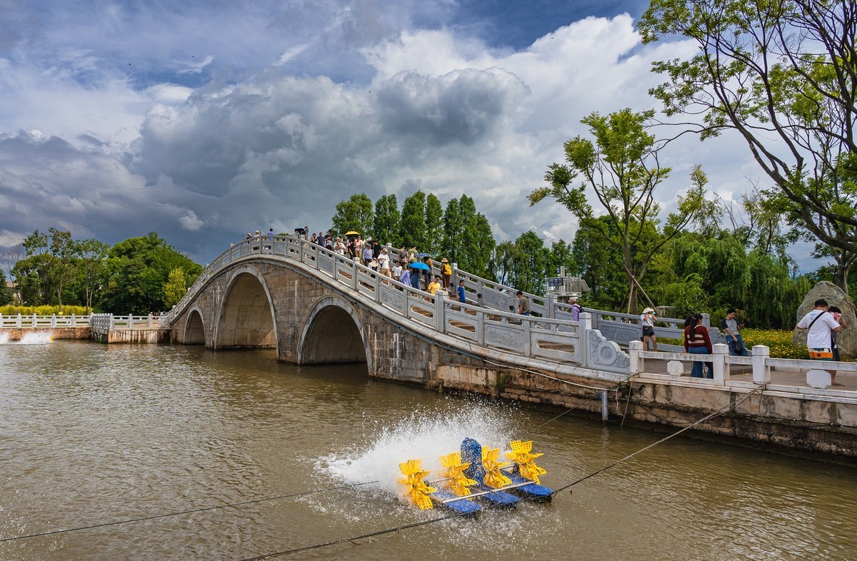 滇池岸边好风光